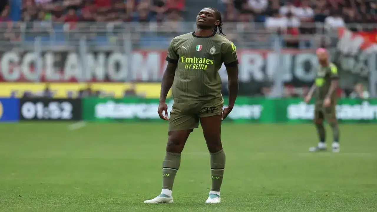 ميلان يجد بديل لياو في الدوري الإنجليزي